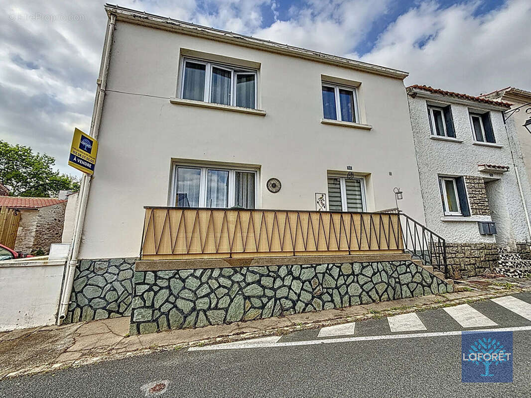 Maison à LA CHAPELLE-HERMIER