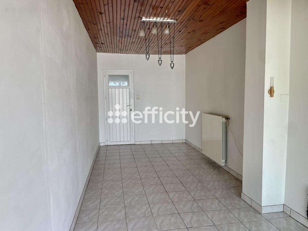 Maison 106 m² à Marennes  - photo 9