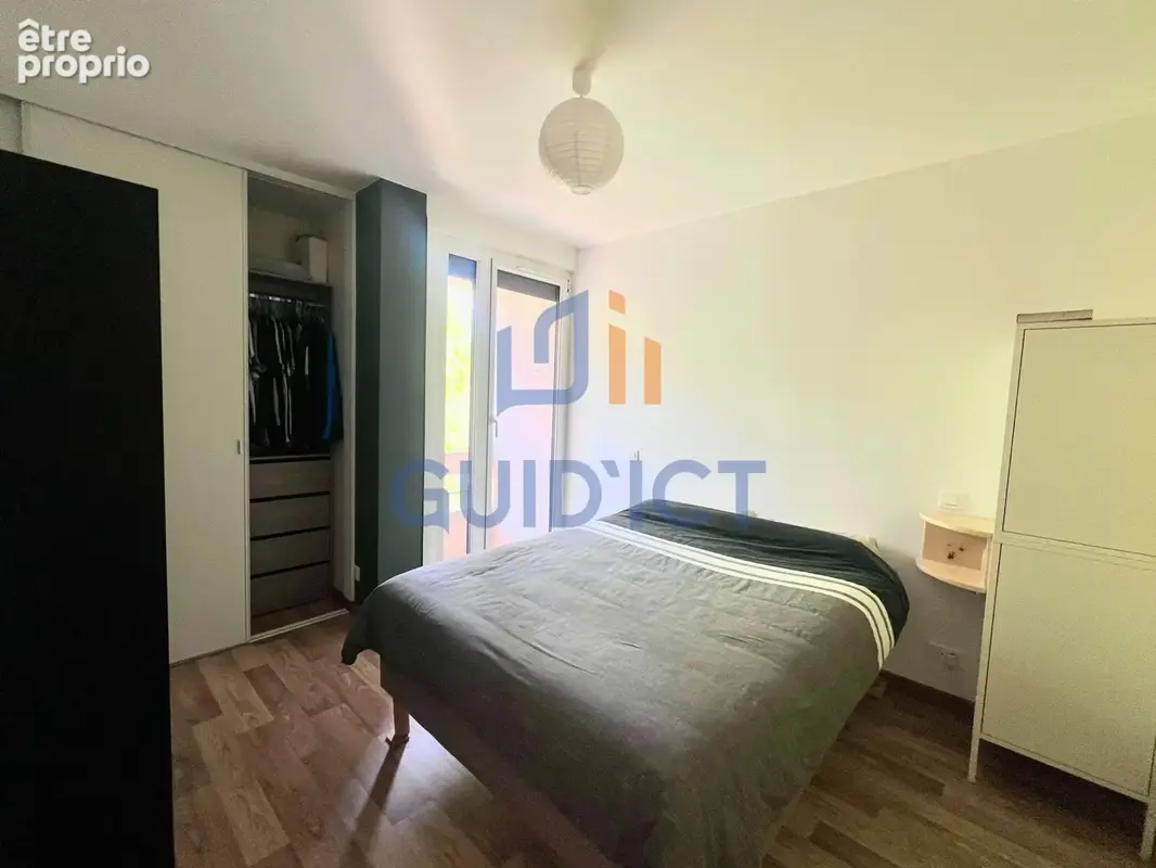 Appartement T4 lumineux entièrement rénové   DPE B   2 balcons   Parking privatif sécurisé - photo 10