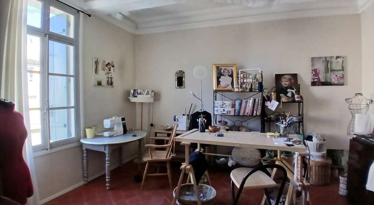 Elégante maison de Maître avec cour et piscine. - photo 19