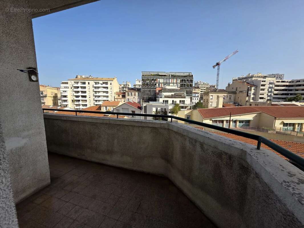 Appartement à MARSEILLE-6E