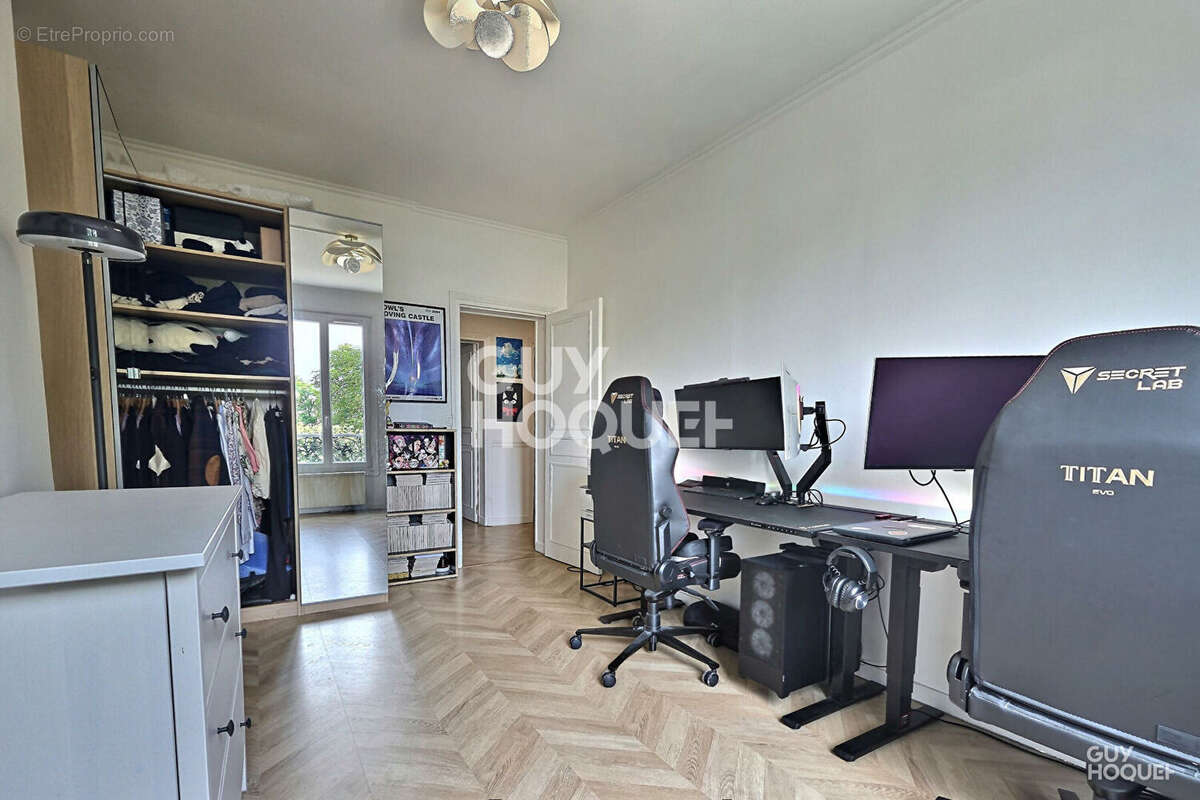 Appartement à MAISONS-ALFORT