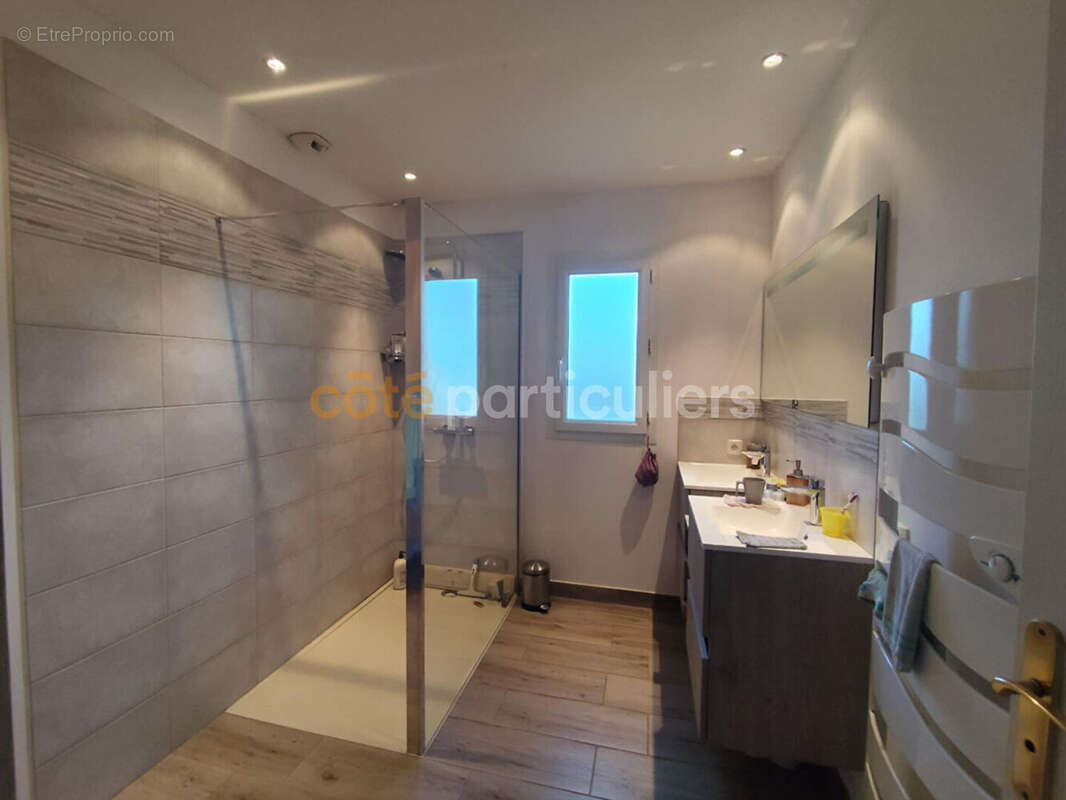 Maison à SAINTE-PIENCE