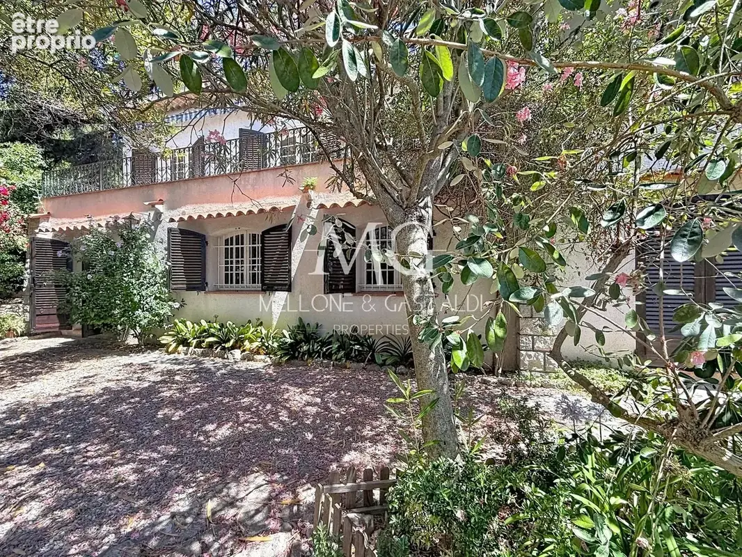 Villa à rénover au Coeur du Petit Juas - photo 2