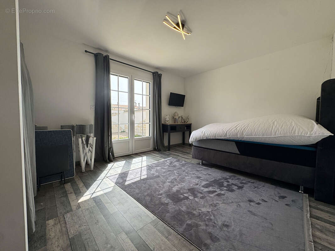Maison à TONNAY-CHARENTE