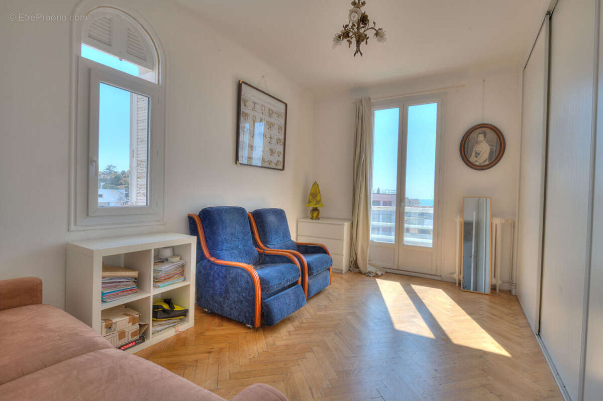 Appartement 108m² saint raphael centre ville - photo 5