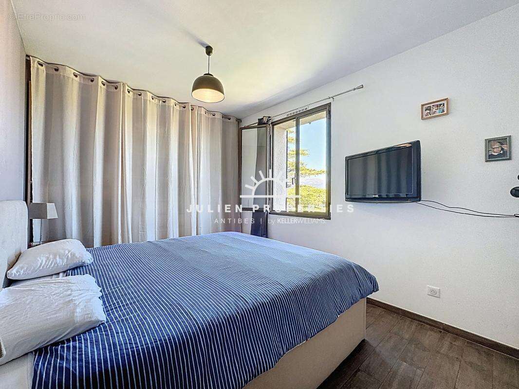 Appartement à VILLENEUVE-LOUBET