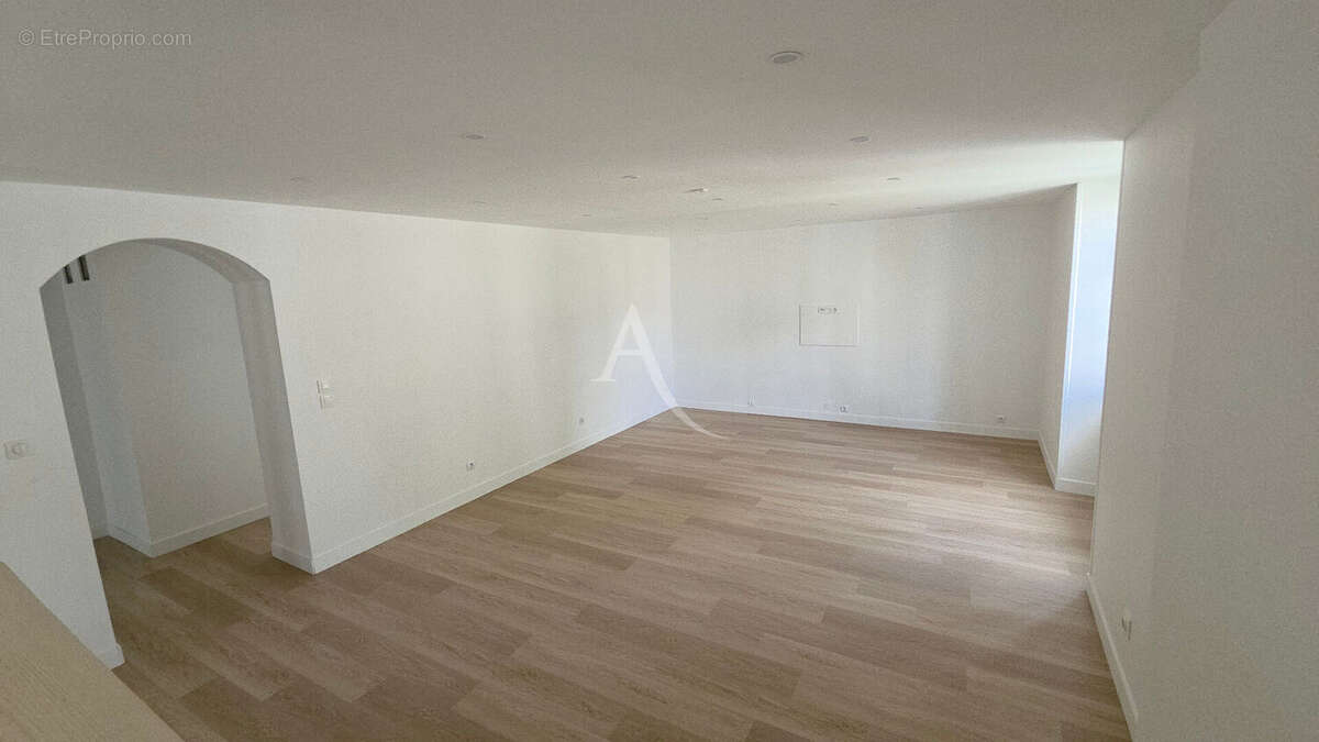 Maison Dourdan 5 pièces de 160 m2 avec grange attenante de 80 m² + garage 20 m² - photo 4