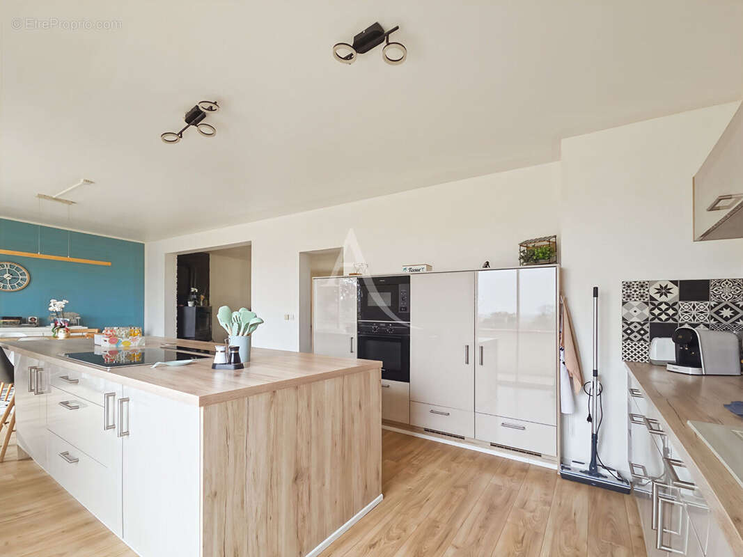 Maison à MOUSSEAUX-SUR-SEINE