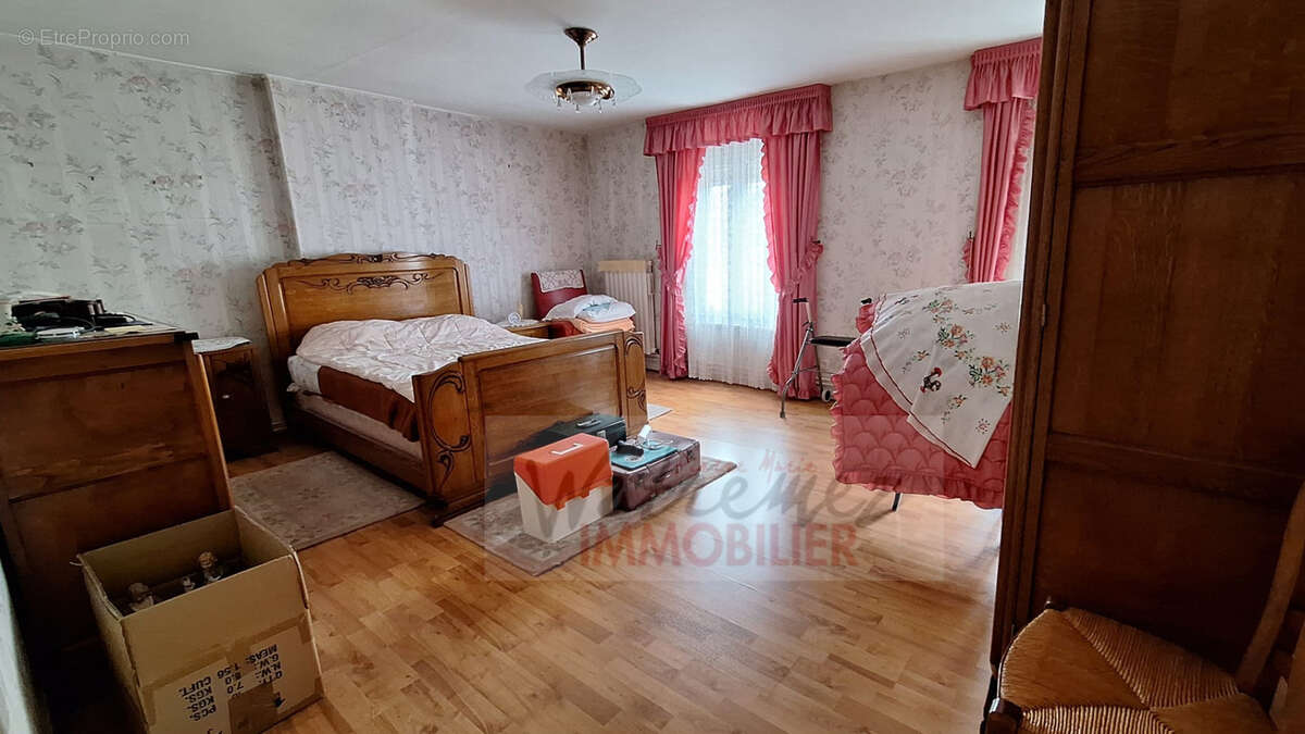 Maison à VIEUX-CONDE