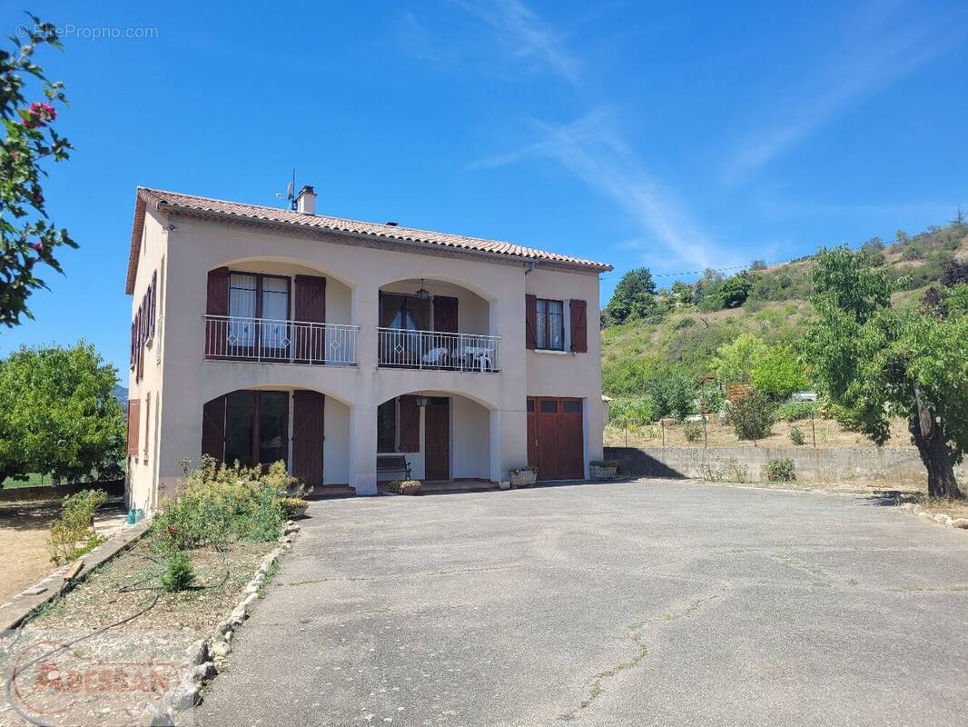Maison à LAGRAND