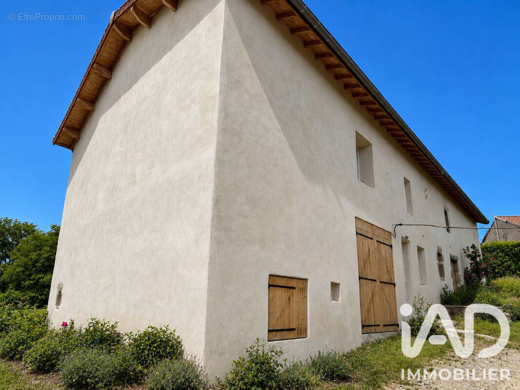 Photo 1 - Maison à LA CHABANNE