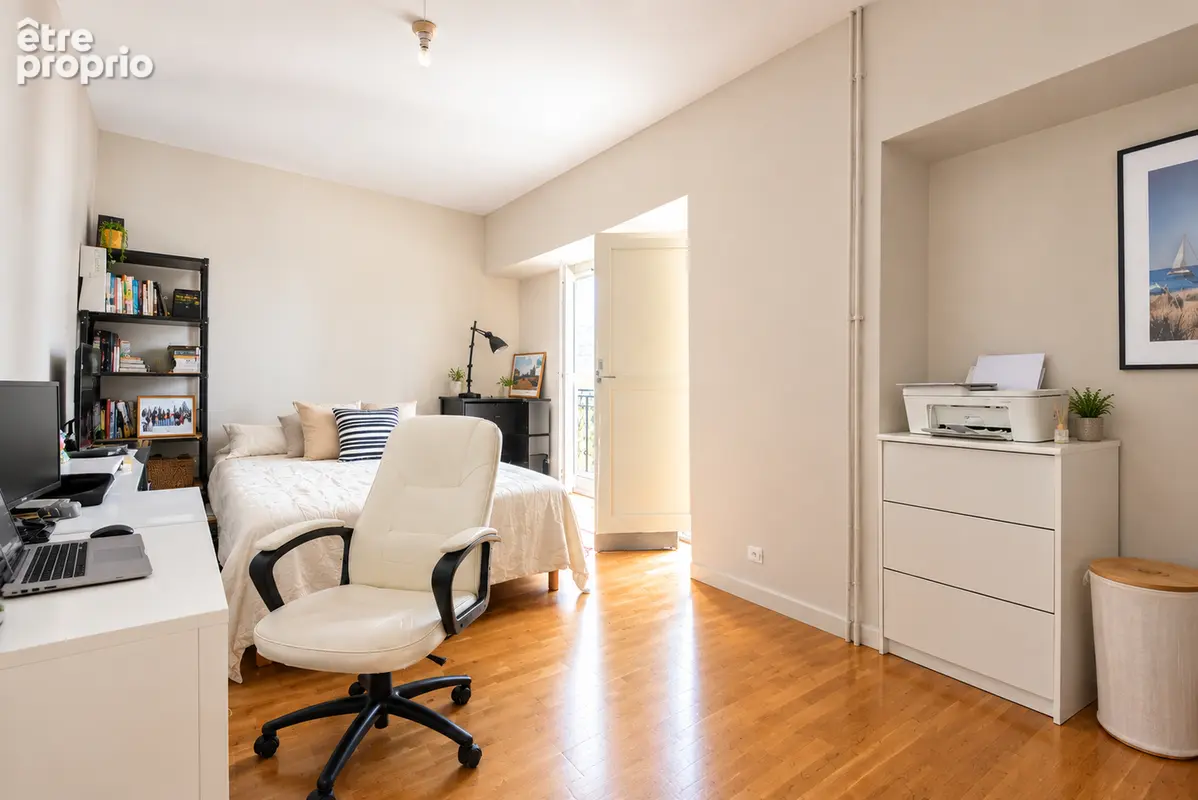 ARCHITECTURE BORDELAISE RÉNOVÉE- 2015 -Appartement avec parking et ascenseur au Jardin public - photo 6