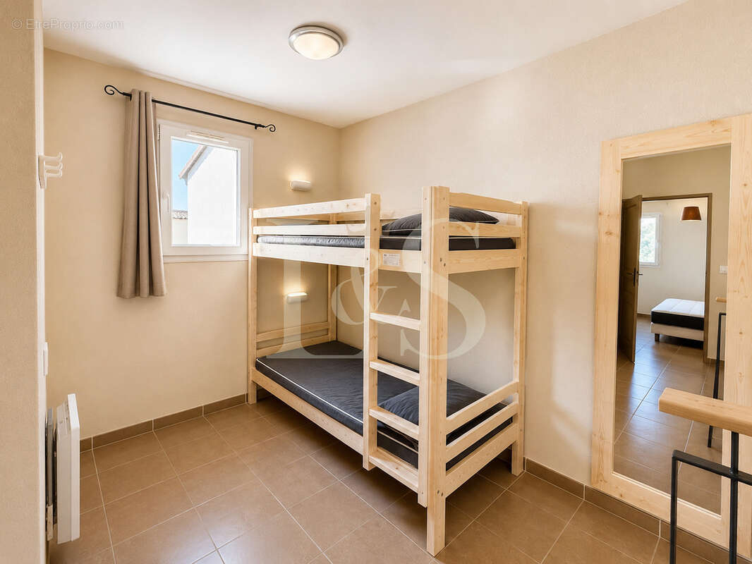 Appartement à MALAUCENE