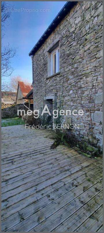 Maison à LE TEMPLE-DE-BRETAGNE