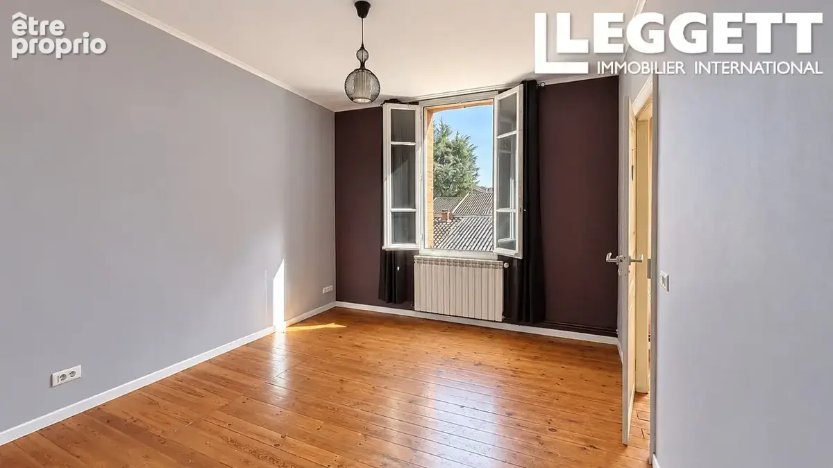 Charmante maison avec grand jardin privé,  2 782 m² terrain, piscine hors sol, véranda et terrasse et cave - photo 6