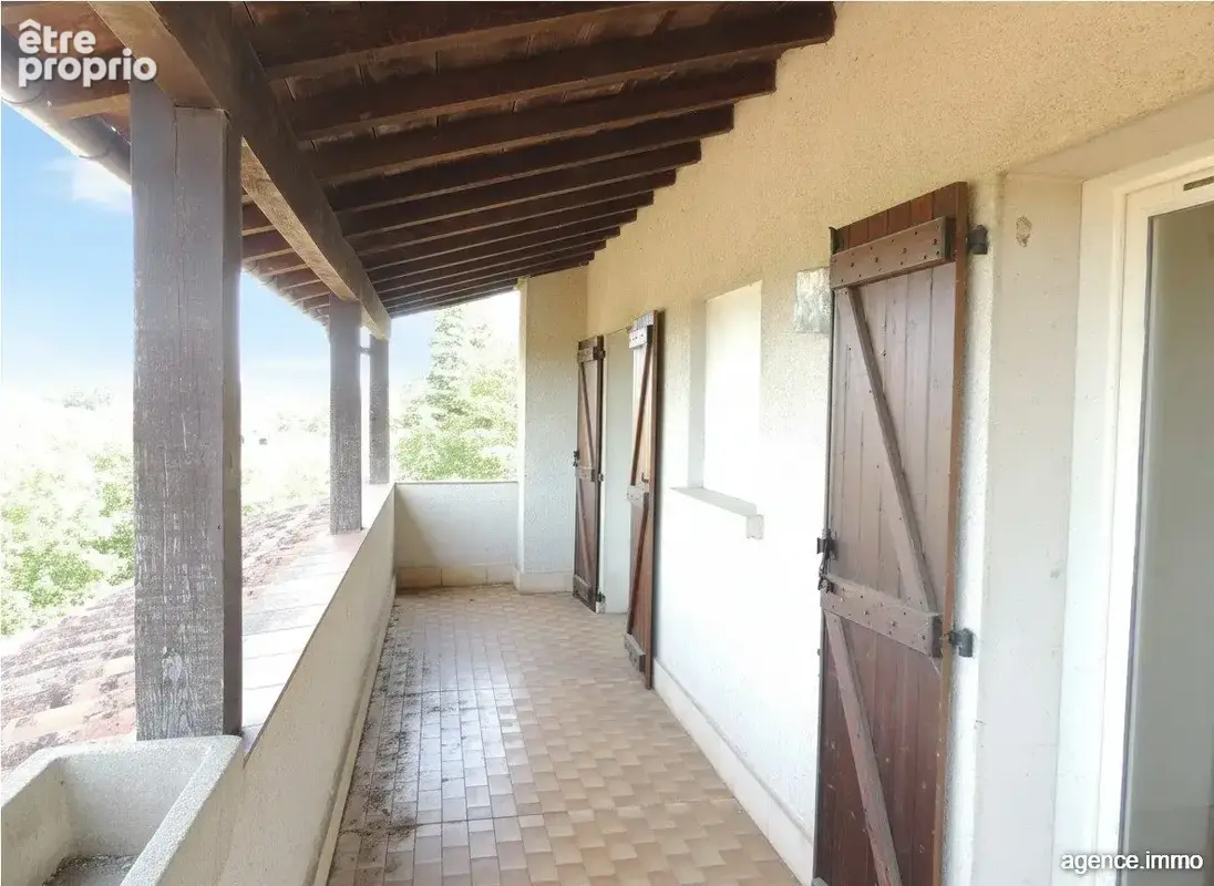 Maison 6 pièces 158 m² à vendre à Villefranche-De-Rouergue (12200) - photo 3