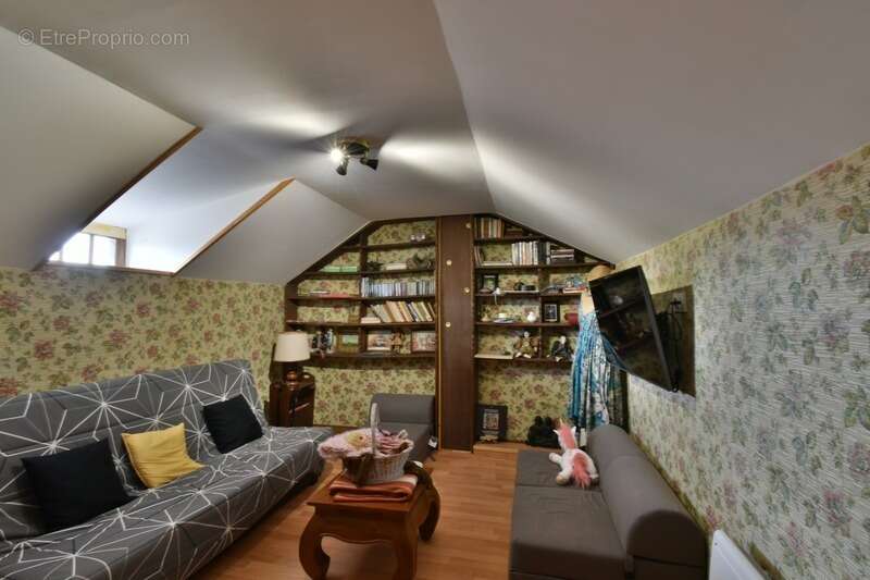 Maison à LE PONT-CHRETIEN-CHABENET