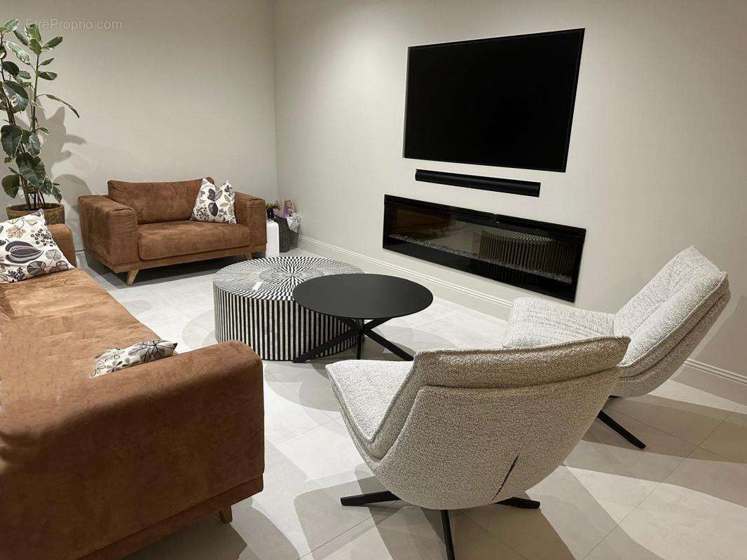 Maison à ETOILE-SUR-RHONE