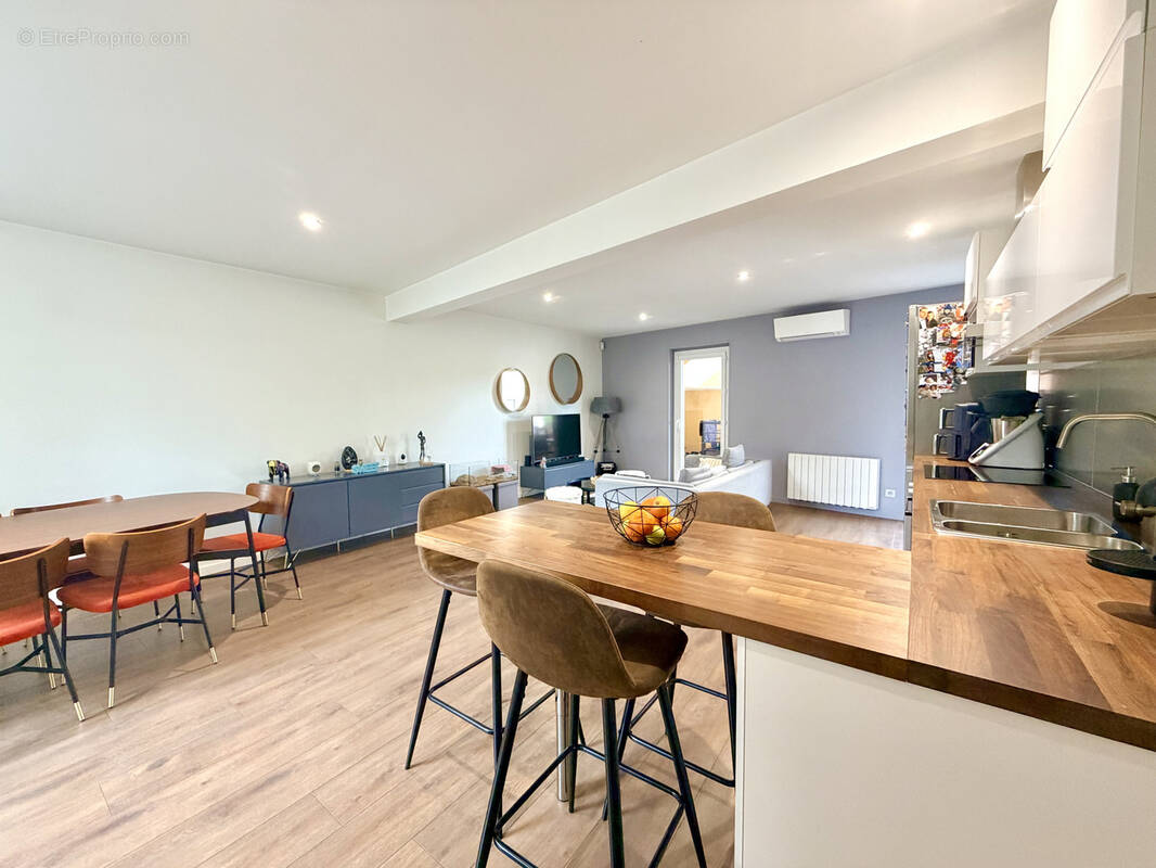Appartement à CHESSY
