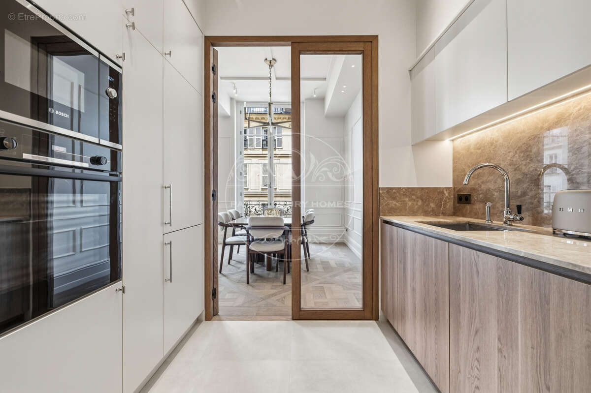 Appartement de prestige à Paris 1er ! - photo 9
