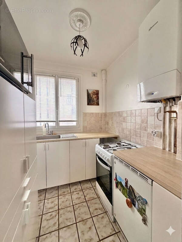 Appartement à LES LILAS