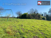 Terrain à PONT-DE-VAUX