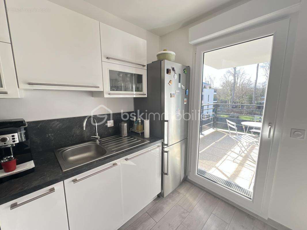 Appartement à L'ETANG-LA-VILLE