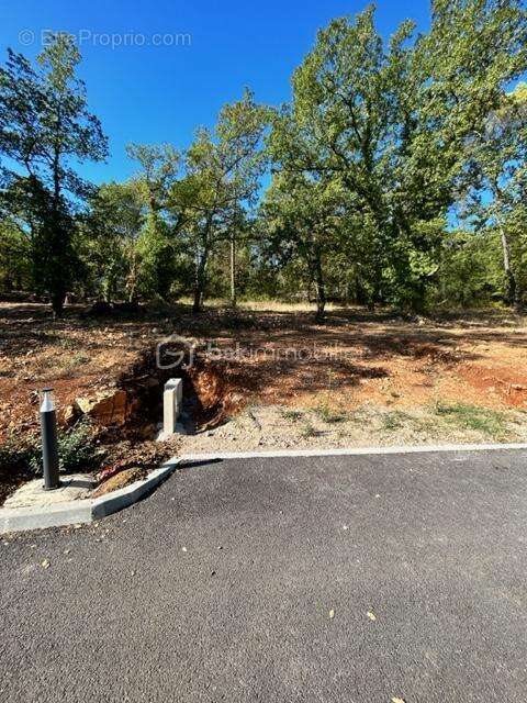 Terrain à CALLIAN
