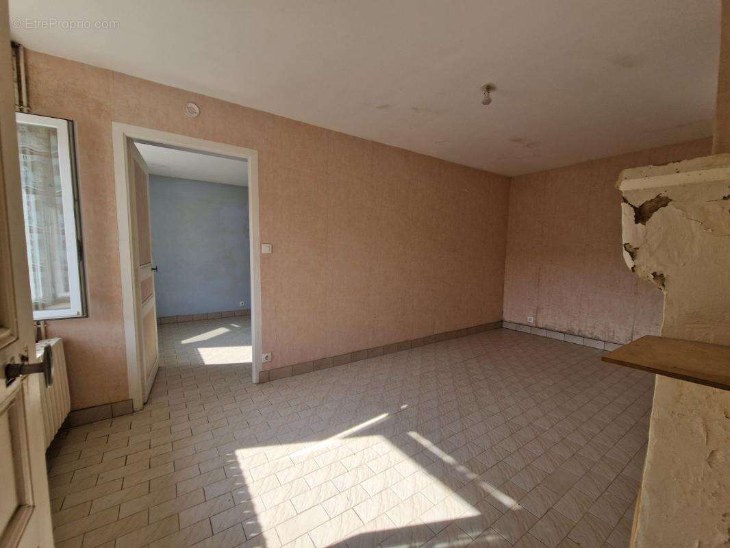Maison à FATINES