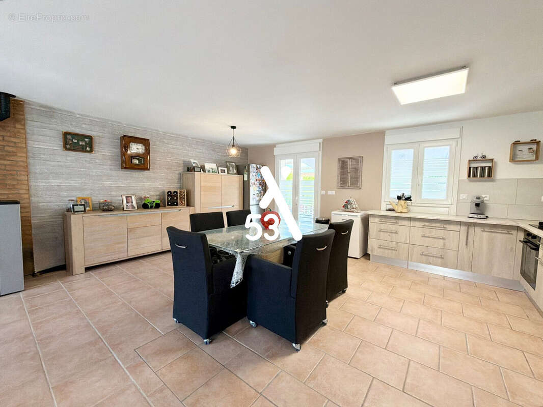 Maison 100 m² à Moringhem  - photo 3