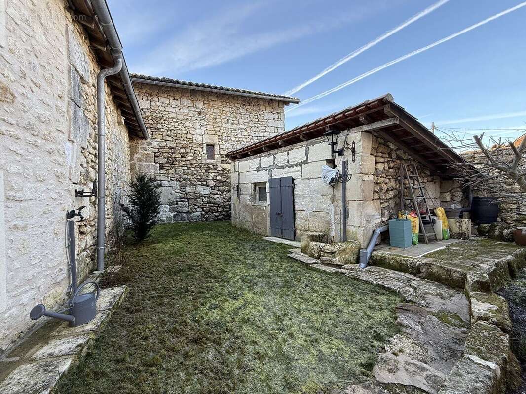 Maison de village - photo 15
