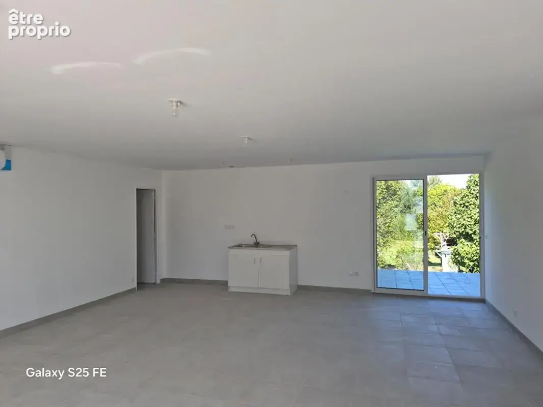Maison Saint Ciers Du Taillon 4 pièce(s) 91m2 sur terrain 1 000 M² - photo 3
