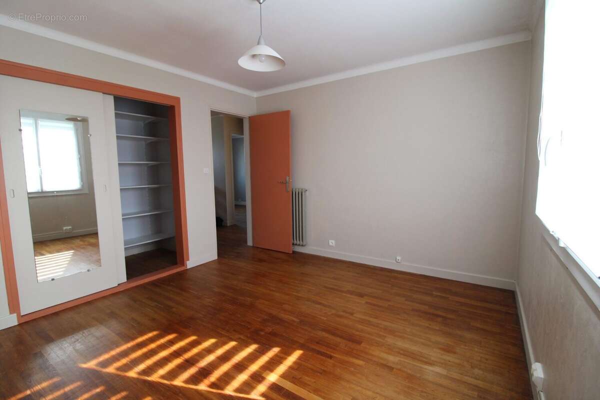 Maison 91 m² à Langueux  - photo 2