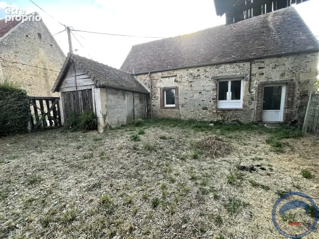 Maison en pierre de 189 M2, un Hangar de 600 m2 ,piscine, sauna au prix de 388 500 FAI. - photo 37