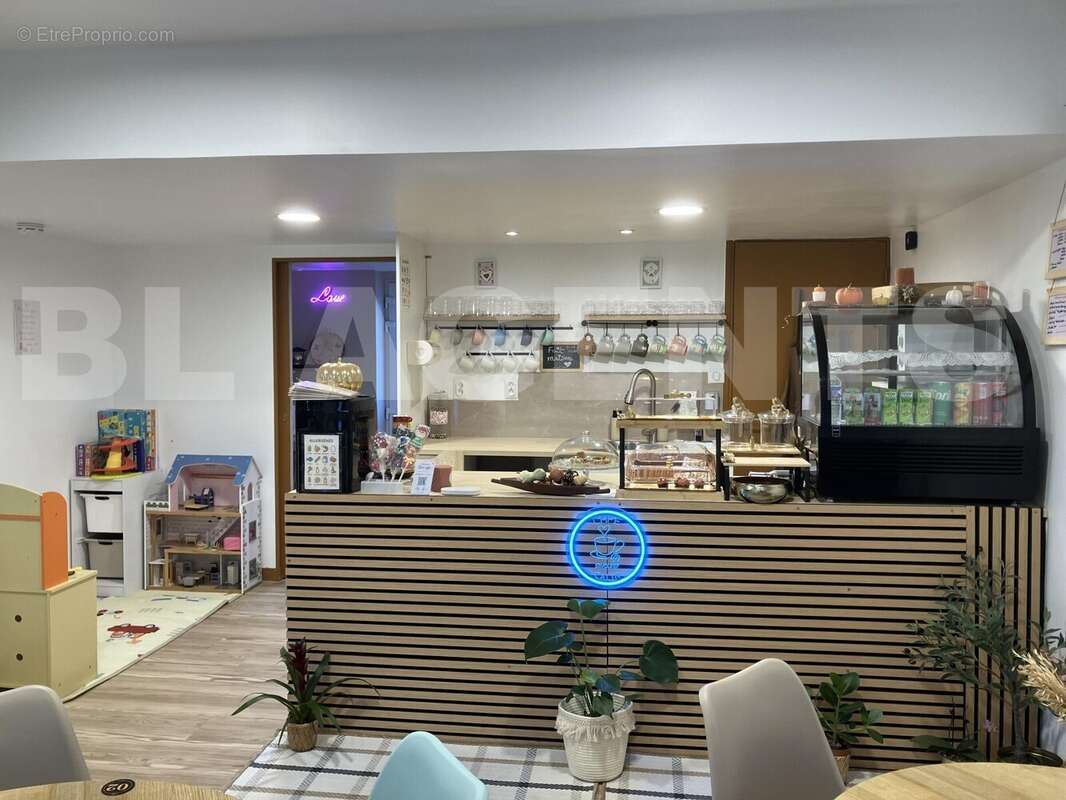 IMG_7999 - Commerce à LA FERTE-SOUS-JOUARRE