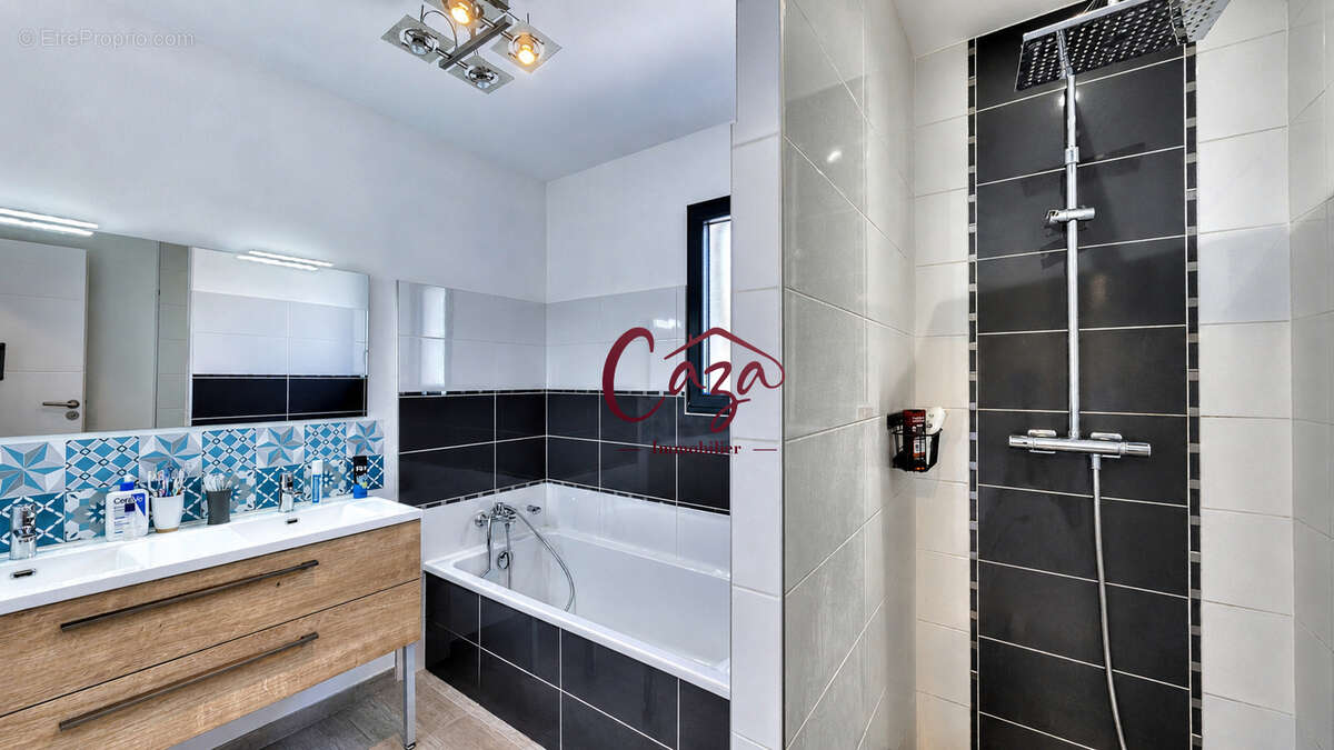 Contemporaine 8 Pièces 220m2 - photo 13