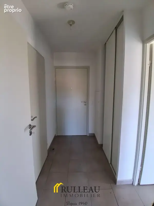 Ambares - appartement t2 avec balcon et parking - photo 11