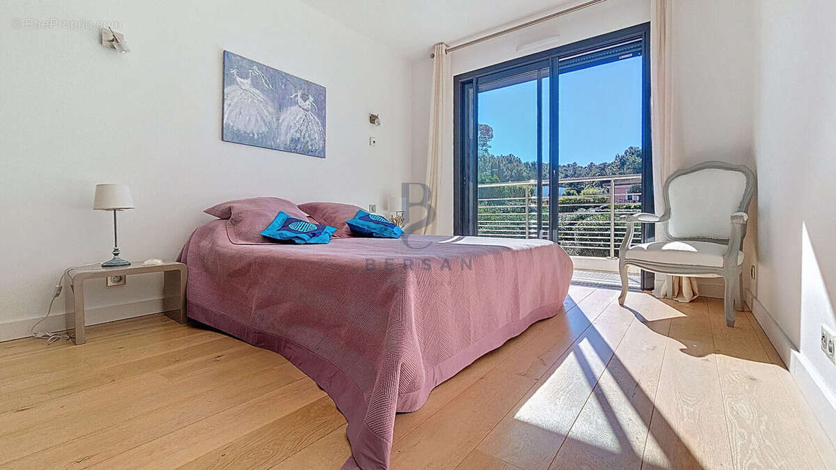 Maison à SAINT-RAPHAEL