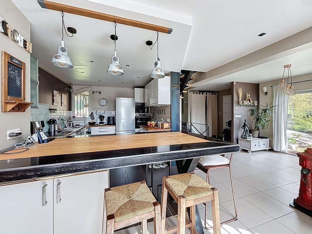 Maison à CHATEAUFORT