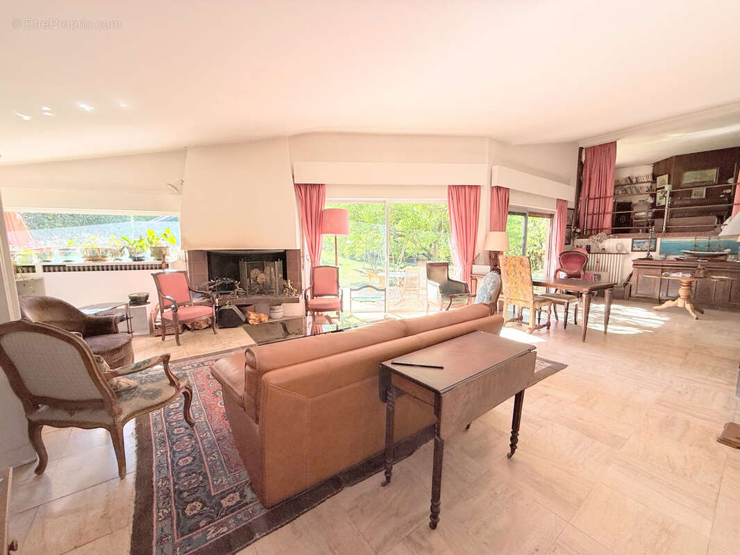 Maison à RUEIL-MALMAISON