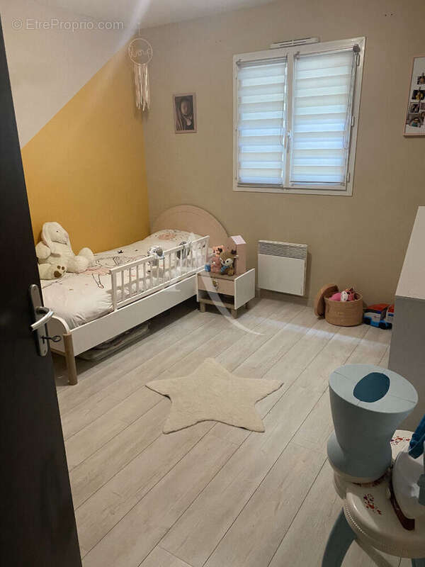 Maison à BEAULIEU-SOUS-LA-ROCHE