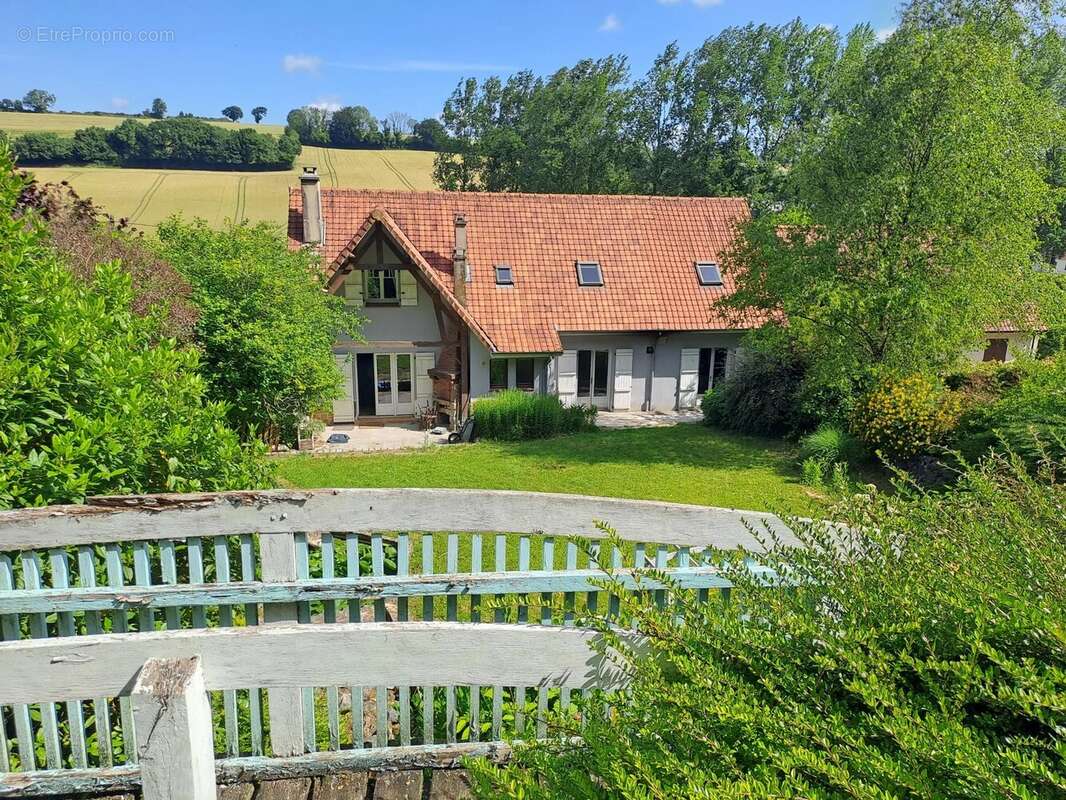Maison à HUCQUELIERS