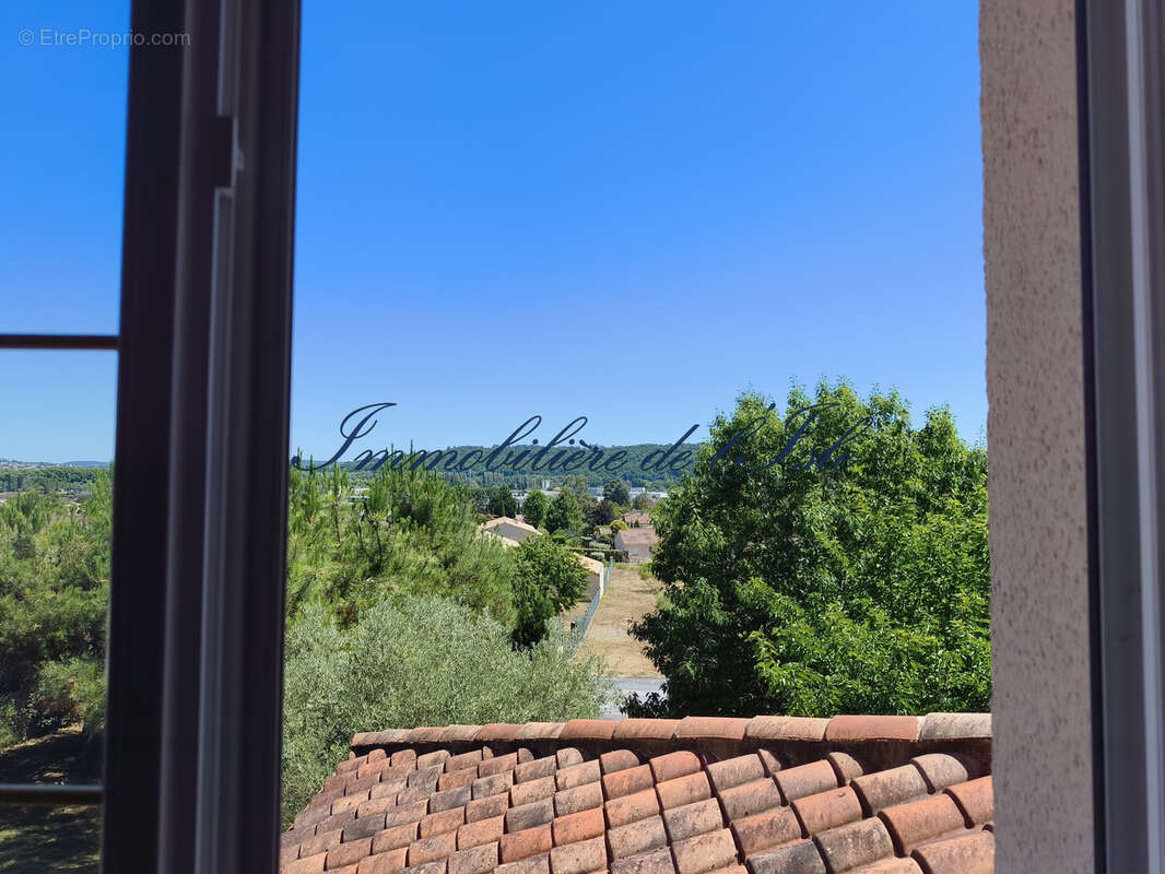 Villa sur rez-de-jardin avec sauna et piscine - photo 5