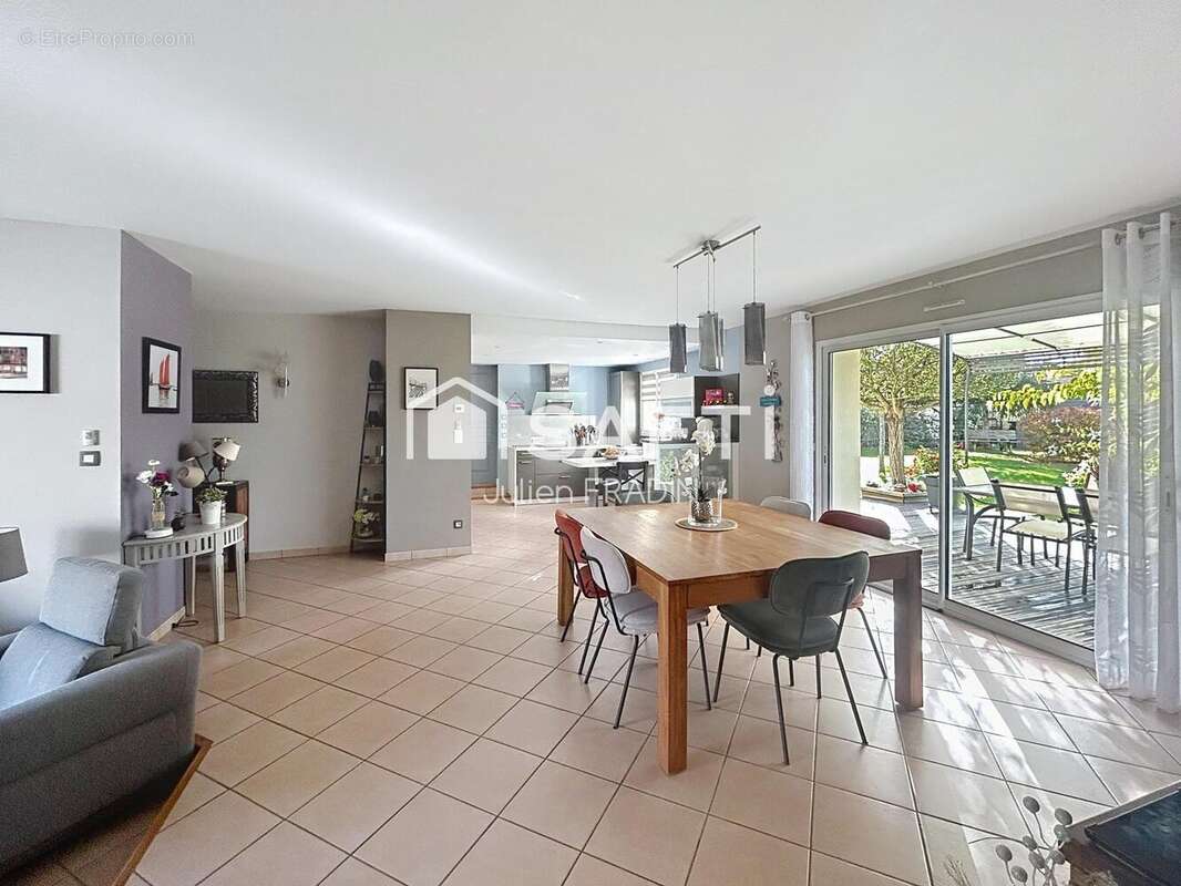 Photo 5 - Maison à SAINT-JULIEN-DE-CONCELLES