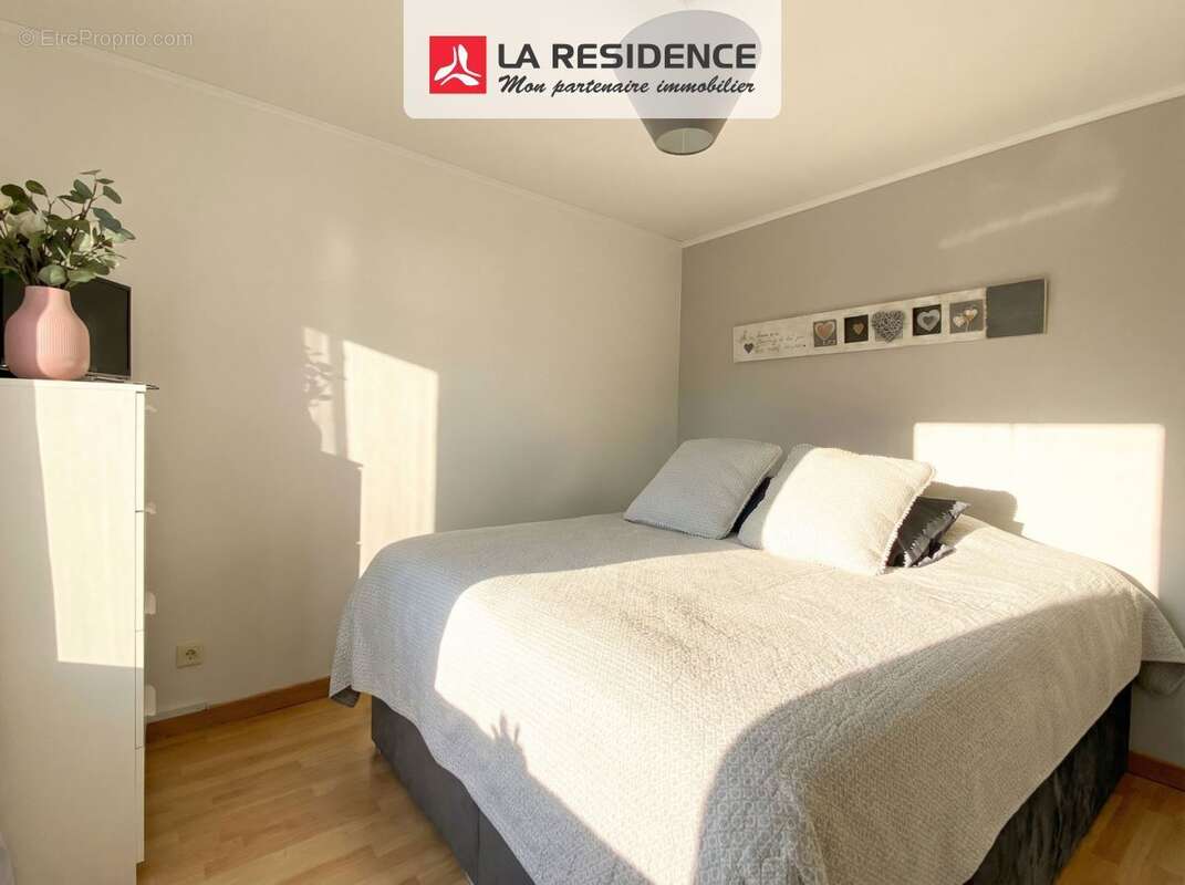 Maison à LA CHAUSSEE-SAINT-VICTOR