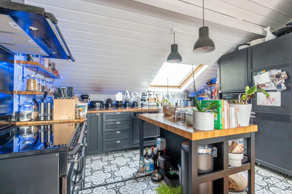 Appartement à SAINT-MAUR-DES-FOSSES