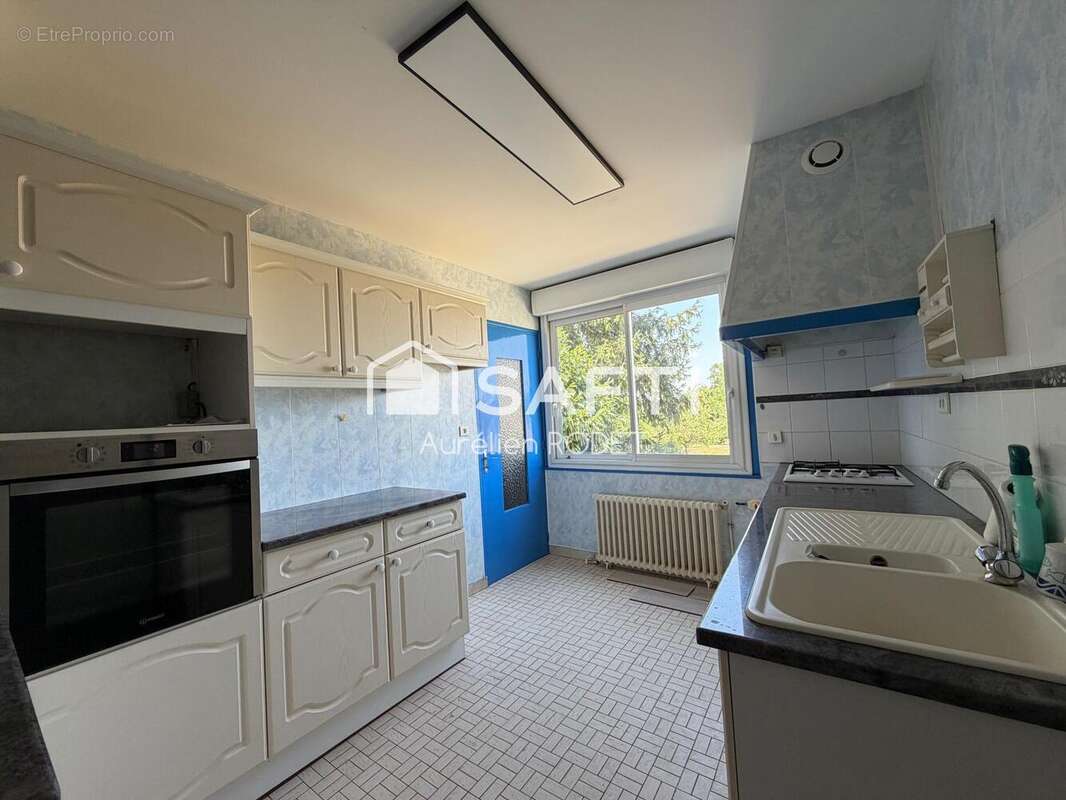 Maison 90 m² à Buzancais  - photo 4