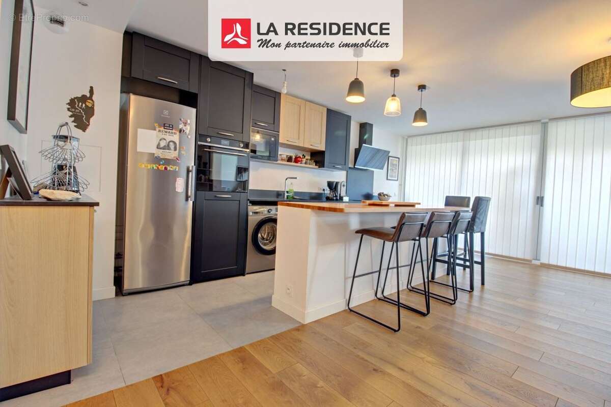 Appartement à SARTROUVILLE
