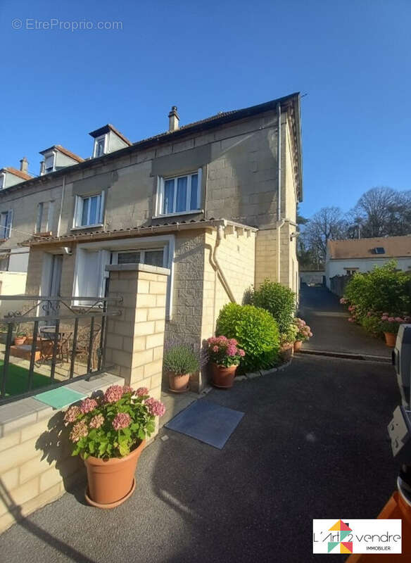 Maison à MACHEMONT